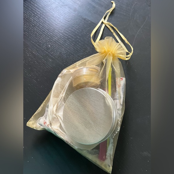 DIY Decoupage Shell Kit - Picture 4 of 7